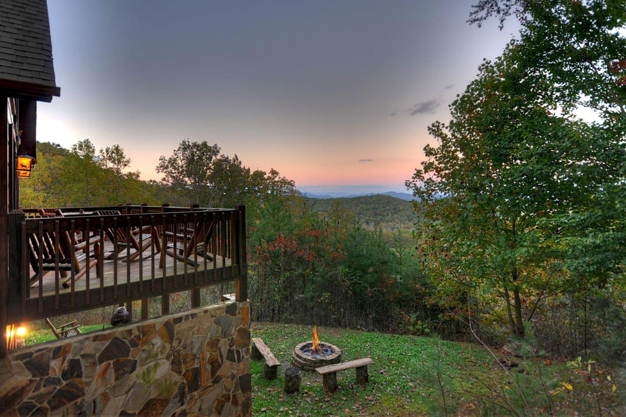 The View Sweeping Mountain Views Gas Fireplace Game Room Hot Tub Blue Ridge Exteriér fotografie